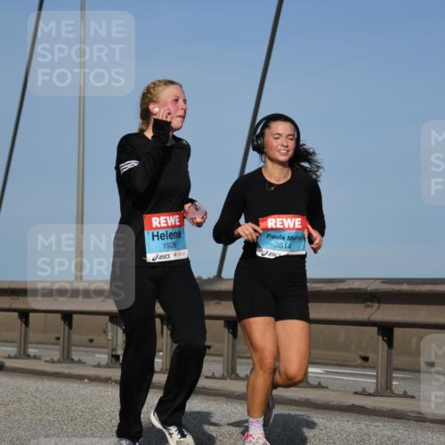 03.10.2026 - Köhlbrandbrückenlauf LenaG. http://msf.ph/oto/10661508 03.10.2026 09:45:23 Position 2 1928, 3814 meine-sportfotos.de