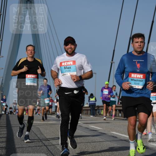 03.10.2026 - Köhlbrandbrückenlauf LenaG. http://msf.ph/oto/10661525 03.10.2026 09:45:26 Position 2 1694, 2544, 1019, 3739 meine-sportfotos.de