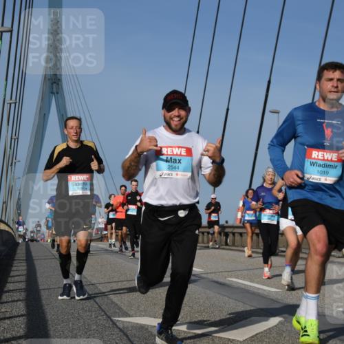 03.10.2026 - Köhlbrandbrückenlauf LenaG. http://msf.ph/oto/10661532 03.10.2026 09:45:28 Position 2 1694, 2544, 1019 meine-sportfotos.de