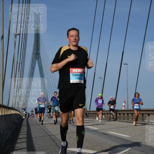 03.10.2026 - Köhlbrandbrückenlauf LenaG. http://msf.ph/oto/10661546 03.10.2026 09:45:29 Position 2 1694 meine-sportfotos.de