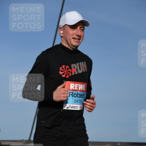 03.10.2026 - Köhlbrandbrückenlauf LenaG. http://msf.ph/oto/10661628 03.10.2026 09:45:52 Position 2 2419 meine-sportfotos.de