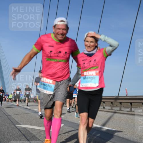 03.10.2026 - Köhlbrandbrückenlauf LenaG. http://msf.ph/oto/10661636 03.10.2026 09:45:55 Position 2 2363, 1996 meine-sportfotos.de