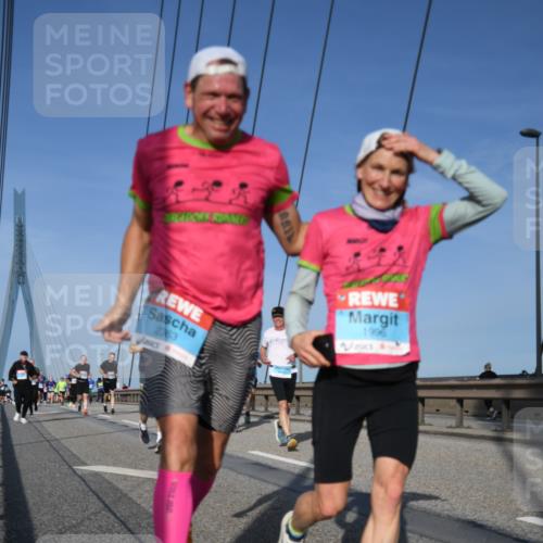 03.10.2026 - Köhlbrandbrückenlauf LenaG. http://msf.ph/oto/10661643 03.10.2026 09:45:56 Position 2 2363, 1996 meine-sportfotos.de