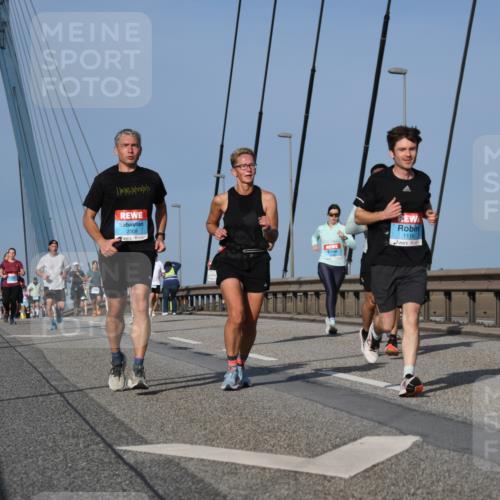 03.10.2026 - Köhlbrandbrückenlauf LenaG. http://msf.ph/oto/10661700 03.10.2026 09:46:20 Position 2 2308, 1118 meine-sportfotos.de