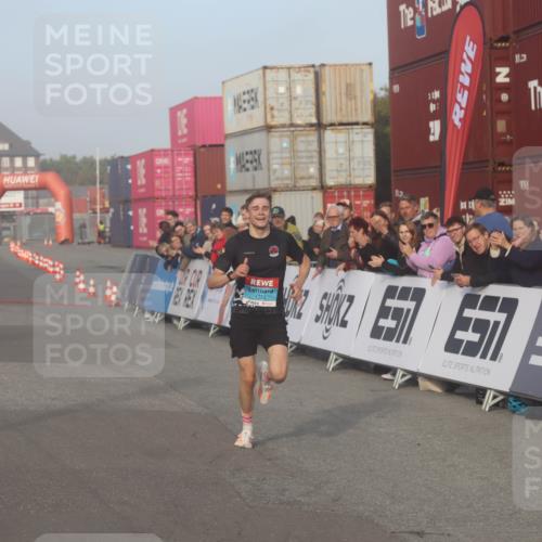 03.10.2026 - Köhlbrandbrückenlauf Markus Tischler http://msf.ph/oto/10665212 03.10.2026 09:43:13 Ziel 1773 meine-sportfotos.de