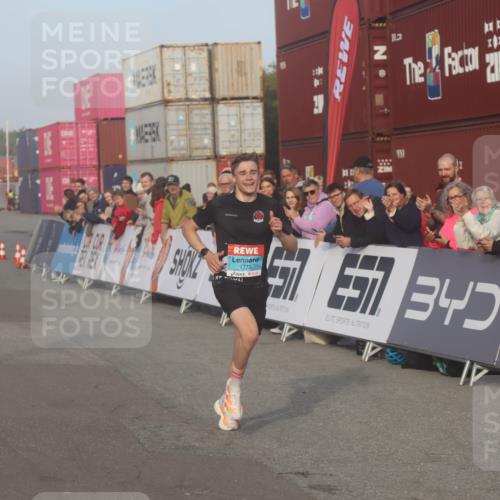 03.10.2026 - Köhlbrandbrückenlauf Markus Tischler http://msf.ph/oto/10665214 03.10.2026 09:43:14 Ziel 1773 meine-sportfotos.de