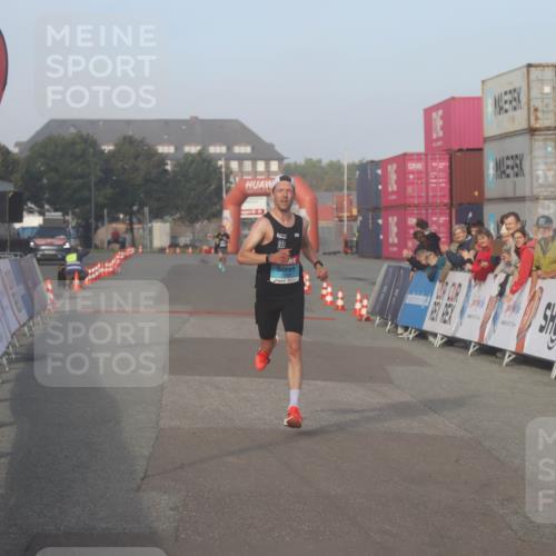 03.10.2026 - Köhlbrandbrückenlauf Markus Tischler http://msf.ph/oto/10665219 03.10.2026 09:44:02 Ziel 1508 meine-sportfotos.de