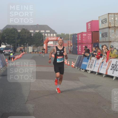 03.10.2026 - Köhlbrandbrückenlauf Markus Tischler http://msf.ph/oto/10665221 03.10.2026 09:44:02 Ziel 1508 meine-sportfotos.de