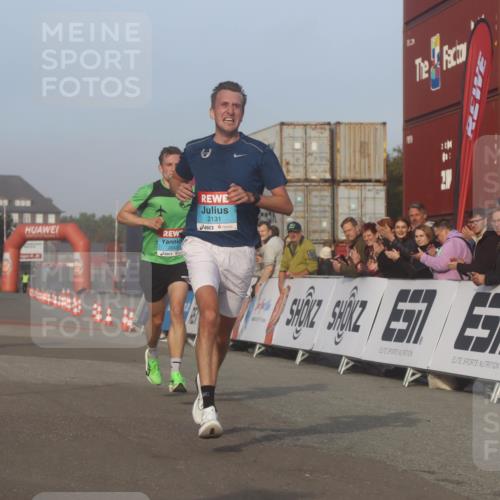 03.10.2026 - Köhlbrandbrückenlauf Markus Tischler http://msf.ph/oto/10665230 03.10.2026 09:44:54 Ziel 2043, 2131 meine-sportfotos.de