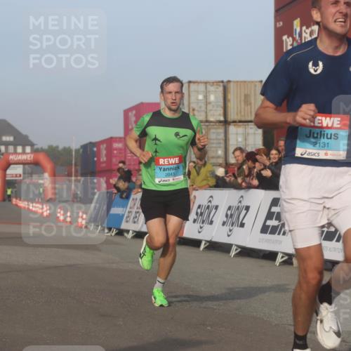03.10.2026 - Köhlbrandbrückenlauf Markus Tischler http://msf.ph/oto/10665232 03.10.2026 09:44:55 Ziel 2043, 2131 meine-sportfotos.de