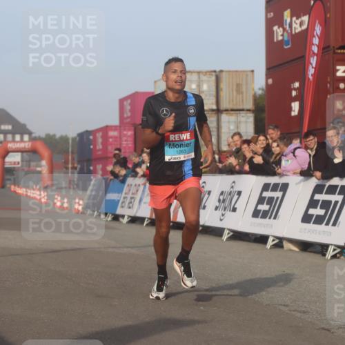 03.10.2026 - Köhlbrandbrückenlauf Markus Tischler http://msf.ph/oto/10665238 03.10.2026 09:45:17 Ziel 1263 meine-sportfotos.de