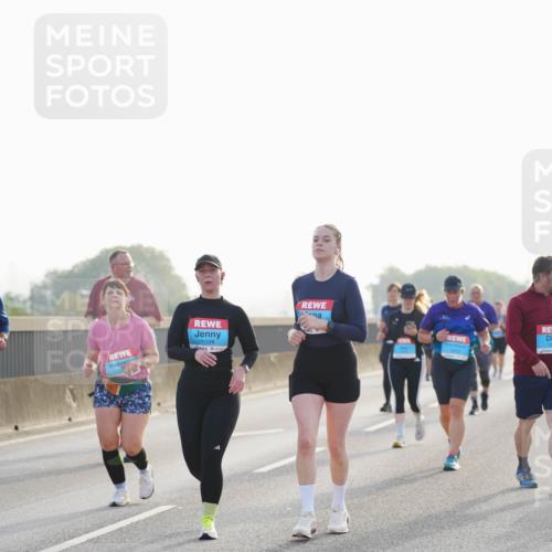 03.10.2026 - Köhlbrandbrückenlauf LAZAROV Photography http://msf.ph/oto/10686117 03.10.2026 09:30:13 Position 3 1024 meine-sportfotos.de