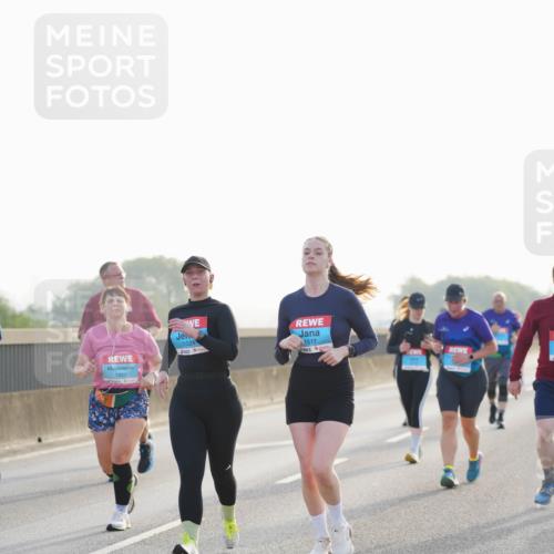 03.10.2026 - Köhlbrandbrückenlauf LAZAROV Photography http://msf.ph/oto/10686119 03.10.2026 09:30:14 Position 3 1024, 1517, 1852 meine-sportfotos.de