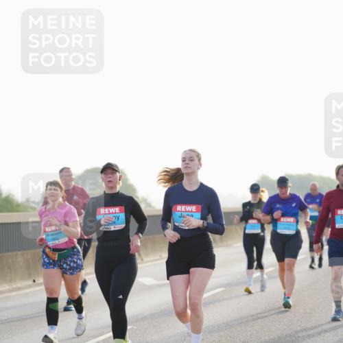 03.10.2026 - Köhlbrandbrückenlauf LAZAROV Photography http://msf.ph/oto/10686121 03.10.2026 09:30:14 Position 3 1852 meine-sportfotos.de