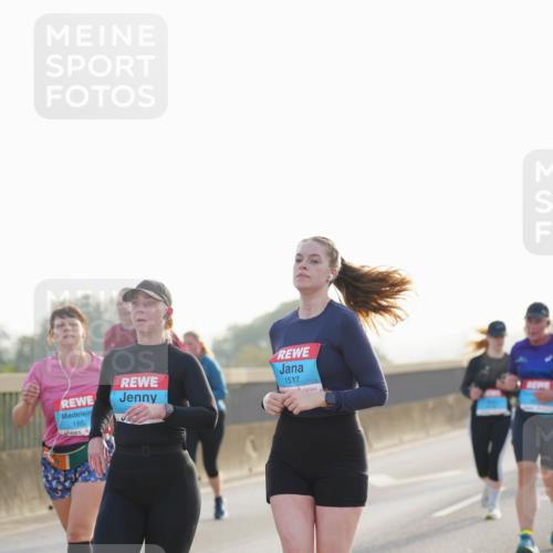03.10.2026 - Köhlbrandbrückenlauf LAZAROV Photography http://msf.ph/oto/10686130 03.10.2026 09:30:15 Position 3 1852, 1517 meine-sportfotos.de