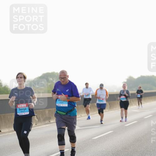 03.10.2026 - Köhlbrandbrückenlauf LAZAROV Photography http://msf.ph/oto/10686159 03.10.2026 09:30:21 Position 3 3653, 3464 meine-sportfotos.de