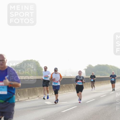 03.10.2026 - Köhlbrandbrückenlauf LAZAROV Photography http://msf.ph/oto/10686166 03.10.2026 09:30:22 Position 3  meine-sportfotos.de