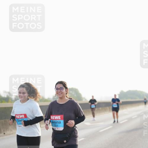 03.10.2026 - Köhlbrandbrückenlauf LAZAROV Photography http://msf.ph/oto/10686199 03.10.2026 09:30:30 Position 3 352, 3519 meine-sportfotos.de