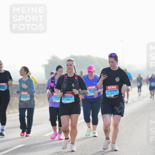 03.10.2026 - Köhlbrandbrückenlauf LAZAROV Photography http://msf.ph/oto/10686246 03.10.2026 09:30:58 Position 3 1718, 1717, 2092, 1898, 1899 meine-sportfotos.de