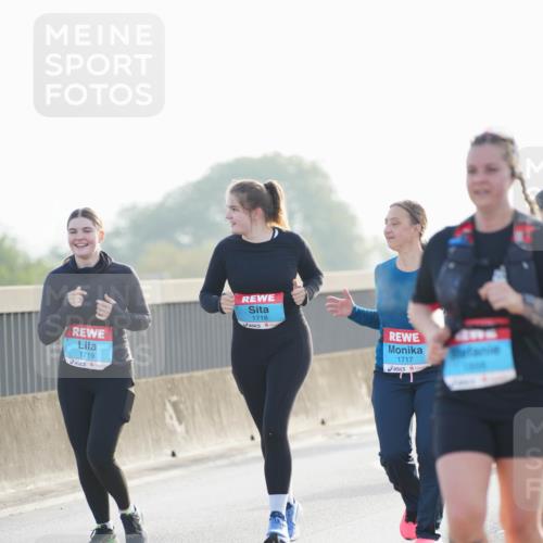03.10.2026 - Köhlbrandbrückenlauf LAZAROV Photography http://msf.ph/oto/10686262 03.10.2026 09:31:01 Position 3 1719, 1718, 1717 meine-sportfotos.de