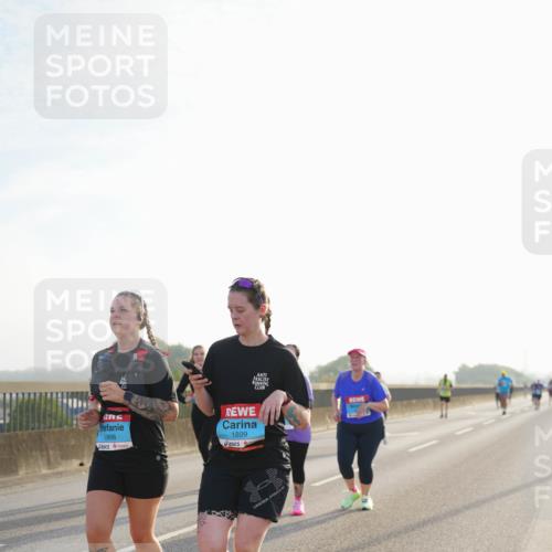 03.10.2026 - Köhlbrandbrückenlauf LAZAROV Photography http://msf.ph/oto/10686277 03.10.2026 09:31:04 Position 3 1898, 1899 meine-sportfotos.de