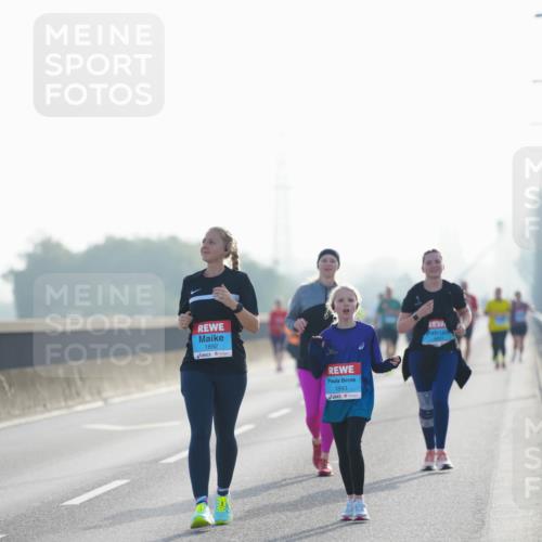03.10.2026 - Köhlbrandbrückenlauf LAZAROV Photography http://msf.ph/oto/10686323 03.10.2026 09:31:31 Position 3 1892, 1893 meine-sportfotos.de