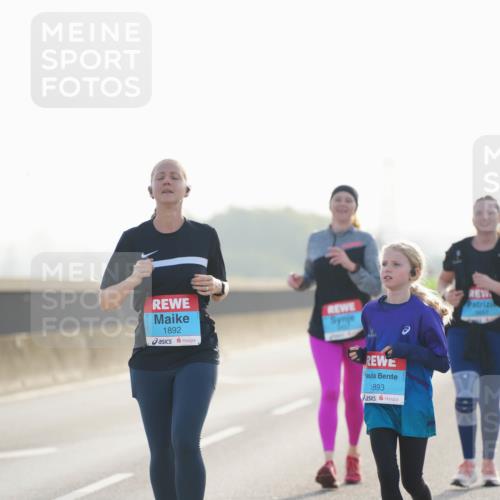 03.10.2026 - Köhlbrandbrückenlauf LAZAROV Photography http://msf.ph/oto/10686341 03.10.2026 09:31:34 Position 3 1892, 1893 meine-sportfotos.de