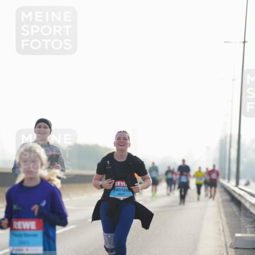 03.10.2026 - Köhlbrandbrückenlauf LAZAROV Photography http://msf.ph/oto/10686351 03.10.2026 09:31:37 Position 3 3651 meine-sportfotos.de