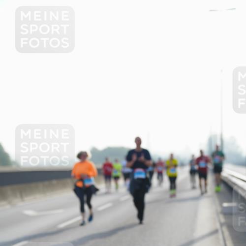 03.10.2026 - Köhlbrandbrückenlauf LAZAROV Photography http://msf.ph/oto/10686364 03.10.2026 09:31:50 Position 3  meine-sportfotos.de