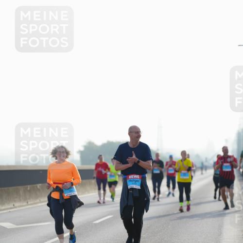 03.10.2026 - Köhlbrandbrückenlauf LAZAROV Photography http://msf.ph/oto/10686366 03.10.2026 09:31:51 Position 3  meine-sportfotos.de