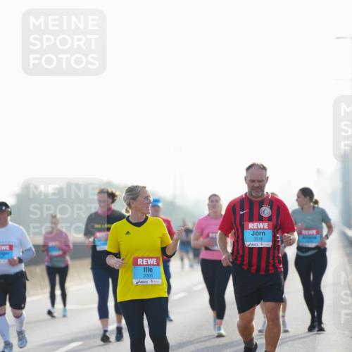 03.10.2026 - Köhlbrandbrückenlauf LAZAROV Photography http://msf.ph/oto/10686390 03.10.2026 09:31:57 Position 3 2001, 3516 meine-sportfotos.de