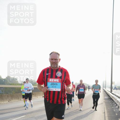 03.10.2026 - Köhlbrandbrückenlauf LAZAROV Photography http://msf.ph/oto/10686414 03.10.2026 09:32:04 Position 3 3516 meine-sportfotos.de