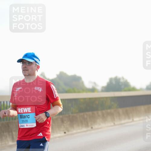03.10.2026 - Köhlbrandbrückenlauf LAZAROV Photography http://msf.ph/oto/10686439 03.10.2026 09:32:10 Position 3 3528 meine-sportfotos.de