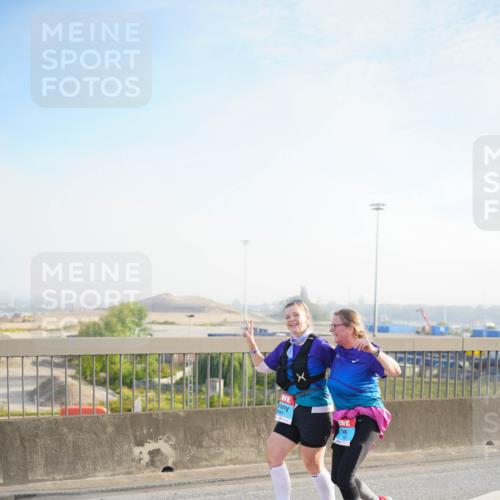 03.10.2026 - Köhlbrandbrückenlauf LAZAROV Photography http://msf.ph/oto/10686446 03.10.2026 09:32:47 Position 3  meine-sportfotos.de