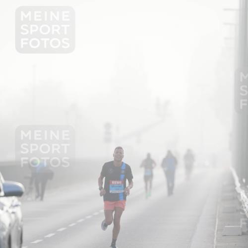 03.10.2026 - Köhlbrandbrückenlauf LAZAROV Photography http://msf.ph/oto/10686463 03.10.2026 09:10:35 Position 3  meine-sportfotos.de