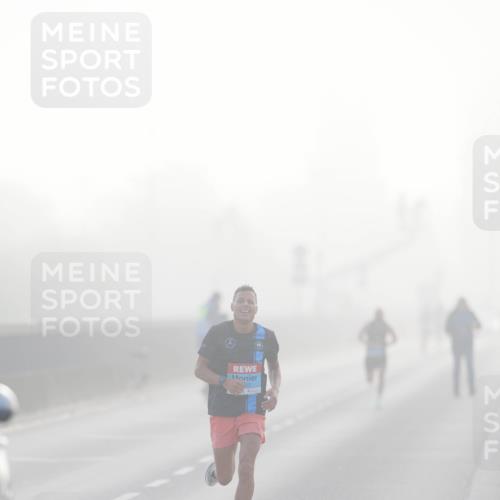 03.10.2026 - Köhlbrandbrückenlauf LAZAROV Photography http://msf.ph/oto/10686476 03.10.2026 09:10:38 Position 3  meine-sportfotos.de