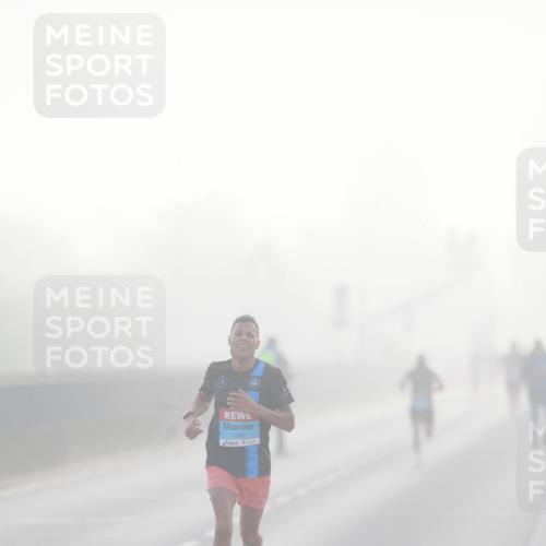 03.10.2026 - Köhlbrandbrückenlauf LAZAROV Photography http://msf.ph/oto/10686481 03.10.2026 09:10:39 Position 3 1263 meine-sportfotos.de