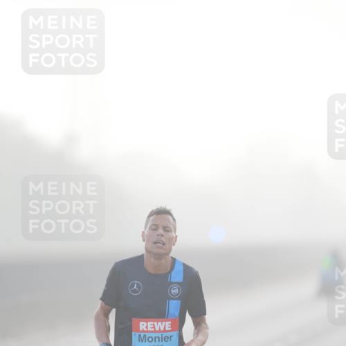 03.10.2026 - Köhlbrandbrückenlauf LAZAROV Photography http://msf.ph/oto/10686508 03.10.2026 09:10:43 Position 3 1263 meine-sportfotos.de