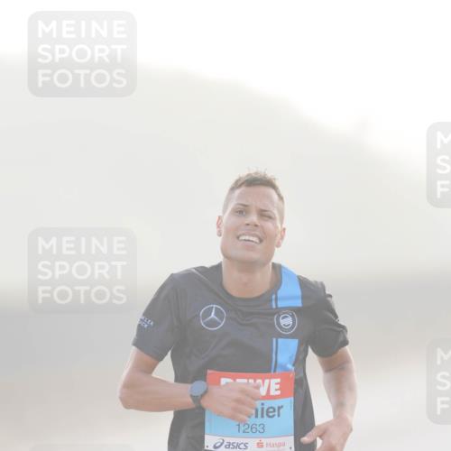 03.10.2026 - Köhlbrandbrückenlauf LAZAROV Photography http://msf.ph/oto/10686526 03.10.2026 09:10:45 Position 3 1263 meine-sportfotos.de
