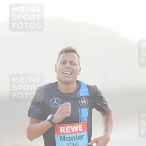 03.10.2026 - Köhlbrandbrückenlauf LAZAROV Photography http://msf.ph/oto/10686532 03.10.2026 09:10:46 Position 3 1263 meine-sportfotos.de