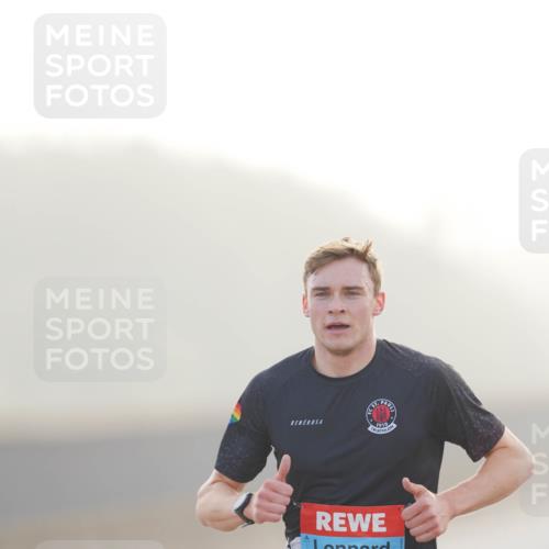 03.10.2026 - Köhlbrandbrückenlauf LAZAROV Photography http://msf.ph/oto/10686559 03.10.2026 09:11:15 Position 3 1910, 1773 meine-sportfotos.de