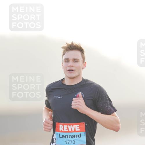 03.10.2026 - Köhlbrandbrückenlauf LAZAROV Photography http://msf.ph/oto/10686560 03.10.2026 09:11:16 Position 3 1773 meine-sportfotos.de