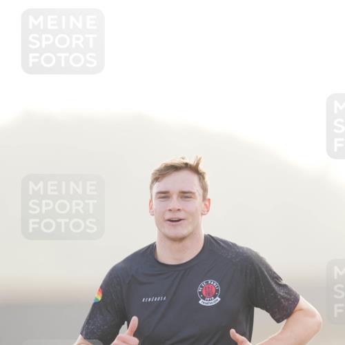 03.10.2026 - Köhlbrandbrückenlauf LAZAROV Photography http://msf.ph/oto/10686564 03.10.2026 09:11:16 Position 3 1910, 1773 meine-sportfotos.de
