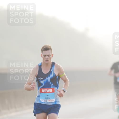 03.10.2026 - Köhlbrandbrückenlauf LAZAROV Photography http://msf.ph/oto/10686596 03.10.2026 09:11:34 Position 3 3735 meine-sportfotos.de