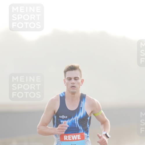03.10.2026 - Köhlbrandbrückenlauf LAZAROV Photography http://msf.ph/oto/10686611 03.10.2026 09:11:36 Position 3 3735 meine-sportfotos.de