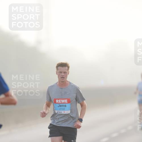 03.10.2026 - Köhlbrandbrückenlauf LAZAROV Photography http://msf.ph/oto/10686637 03.10.2026 09:11:42 Position 3 2102 meine-sportfotos.de