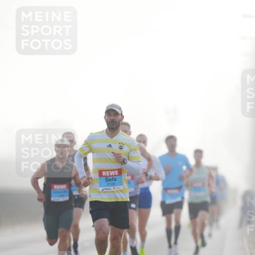 03.10.2026 - Köhlbrandbrückenlauf LAZAROV Photography http://msf.ph/oto/10686718 03.10.2026 09:12:16 Position 3 2120 meine-sportfotos.de