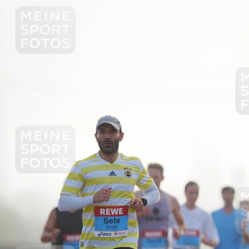 03.10.2026 - Köhlbrandbrückenlauf LAZAROV Photography http://msf.ph/oto/10686735 03.10.2026 09:12:19 Position 3 2120 meine-sportfotos.de
