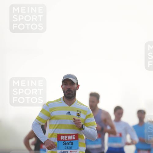 03.10.2026 - Köhlbrandbrückenlauf LAZAROV Photography http://msf.ph/oto/10686737 03.10.2026 09:12:19 Position 3 2120 meine-sportfotos.de