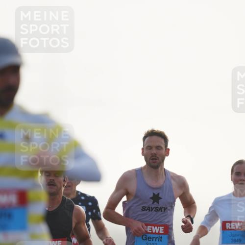 03.10.2026 - Köhlbrandbrückenlauf LAZAROV Photography http://msf.ph/oto/10686751 03.10.2026 09:12:22 Position 3 1599, 2107, 3849 meine-sportfotos.de